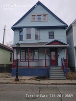 217 W Tupper St in Buffalo, NY - Building Photo