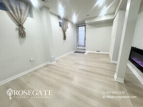 10 Sproule Dr in Brampton, ON - Building Photo - Building Photo