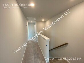 6321 Perry Creek Rd in Raleigh, NC - Building Photo - Building Photo