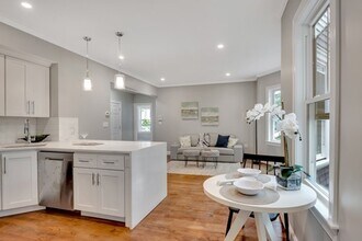 251 Boston St, Unit 1 in Boston, MA - Building Photo - Building Photo