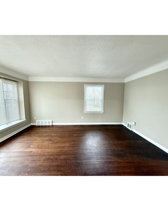 Fully Renovated 4-Bedroom Home – Move-In Ready for You! in Detroit, MI - Building Photo - Building Photo