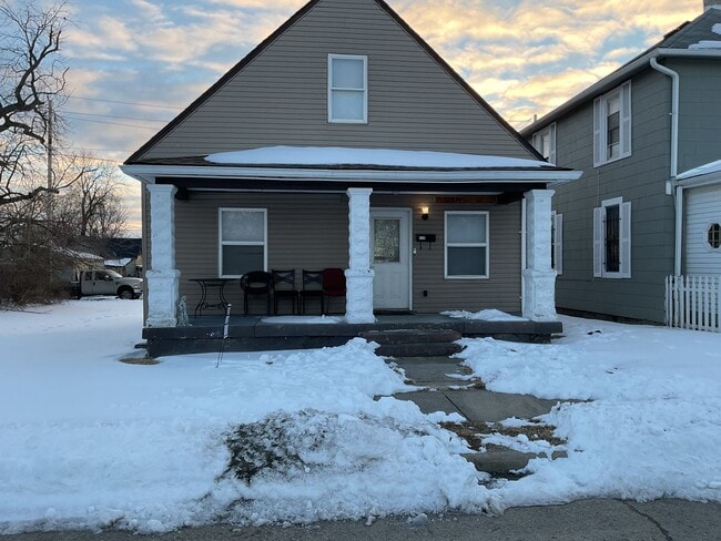 property at 229 N Richland St