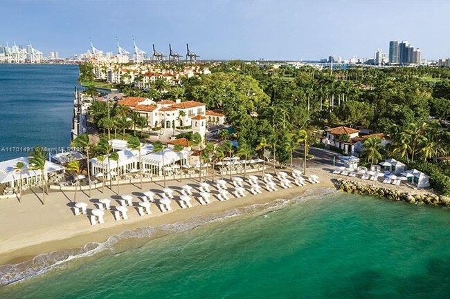 19112 Fisher Island Dr in Miami Beach, FL - Building Photo - Building Photo