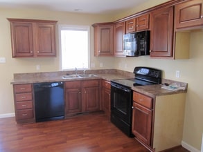 131 Whisper Ridge Dr in Port Matilda, PA - Building Photo - Building Photo