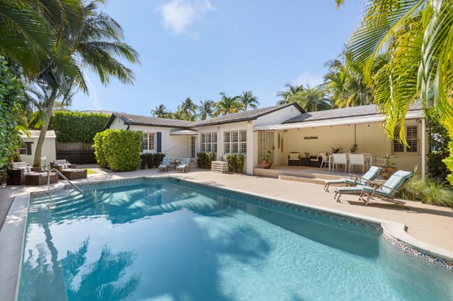 222 Monceaux Rd in West Palm Beach, FL - Building Photo - Building Photo