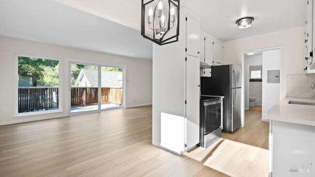 40 Magnolia Ave in San Anselmo, CA - Building Photo - Building Photo