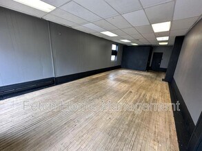 107 E Main St in New Holland, PA - Building Photo - Building Photo