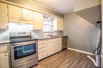 2101 49th St in Lubbock, TX - Foto de edificio - Building Photo