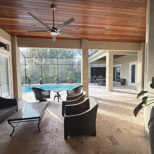 1 Lionspaw VII Nobles in Daytona Beach, FL - Building Photo - Building Photo