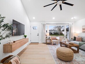 4155 Ascot Ln, Unit SI ID1496090P in Warrensville Heights, OH - Building Photo - Building Photo