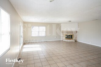 8819 Timberwood Dr in Indianapolis, IN - Building Photo - Building Photo