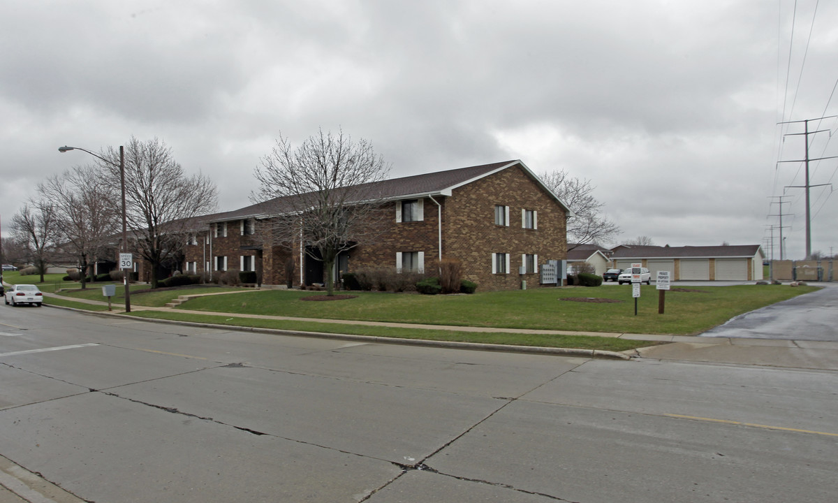 Cranberry Apartments in Kenosha, WI - Foto de edificio