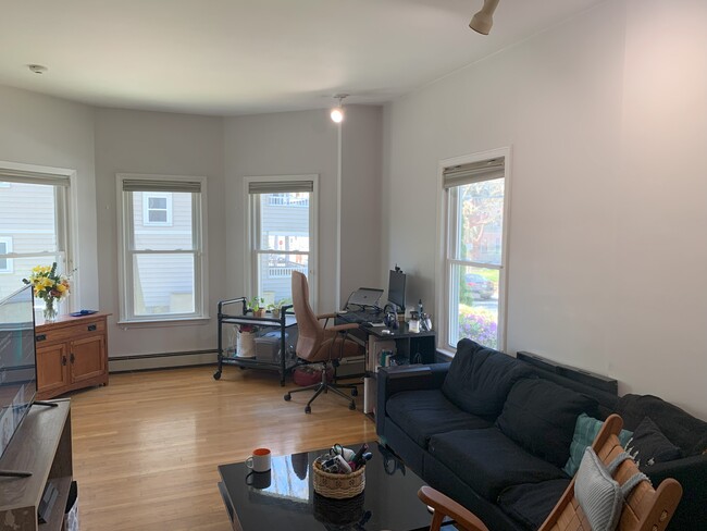 property at 294 Chestnut Ave
