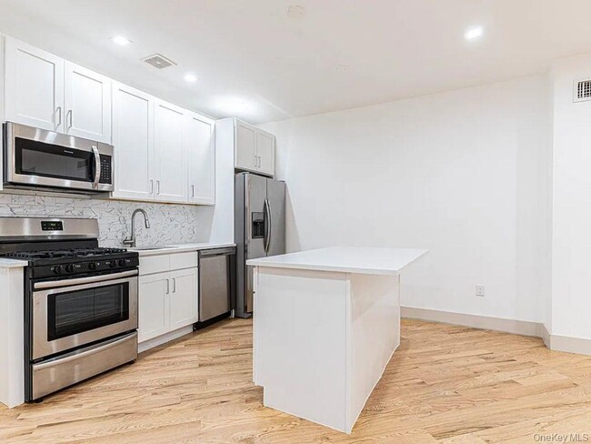 property at 282 E 38th St