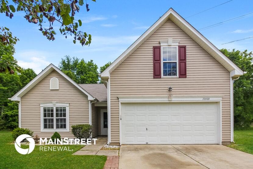 10000 Green Hedge Ave in Charlotte, NC - Building Photo