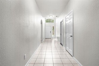 1104 Primrose Dr in Sanger, TX - Building Photo - Building Photo