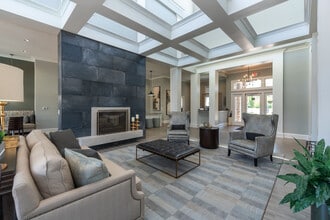 Palisades at Manassas Park in Manassas Park, VA - Foto de edificio - Building Photo