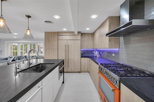 property at 4710 NE 27th Ave