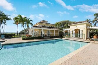 1035 Lake Shore Dr in Lake Park, FL - Building Photo - Building Photo