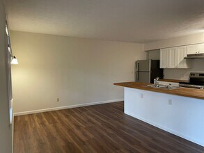 415 Cranbrook Ave SE in Valdese, NC - Building Photo - Building Photo