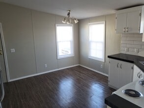 1509 Arizona Dr in Portales, NM - Building Photo - Building Photo