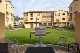 AMLI Camarillo in Camarillo, CA - Foto de edificio - Building Photo