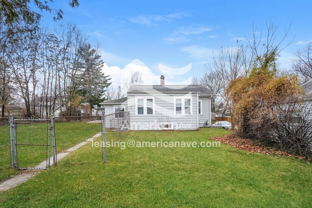 226 E Fairview Ave in South Bend, IN - Building Photo