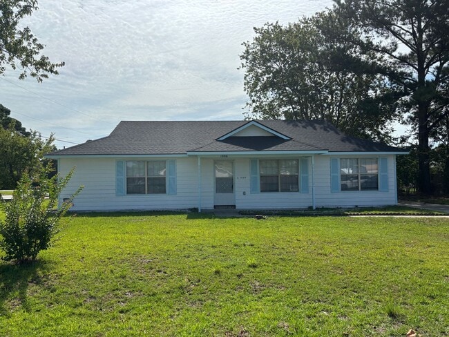 property at 1006 Ridgeland Dr