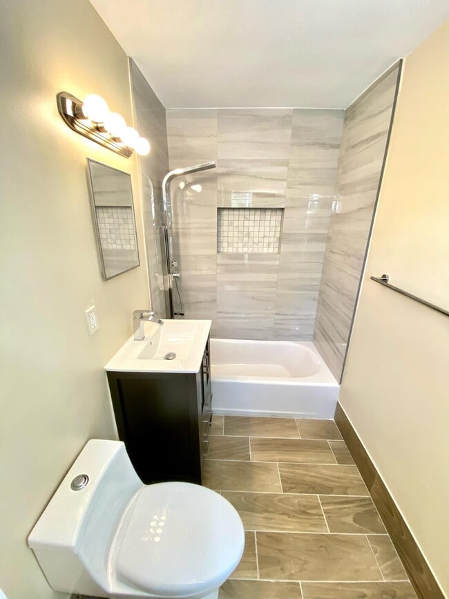 4304 Greenwood Ave in West Palm Beach, FL - Building Photo - Building Photo