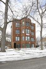 7832 S Ingleside Ave in Chicago, IL - Building Photo - Building Photo