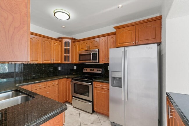 1381 W 63rd St in Hialeah, FL - Building Photo - Building Photo