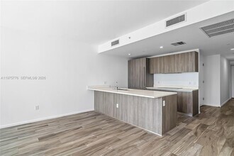 801 S Miami Ave in Miami, FL - Building Photo - Building Photo