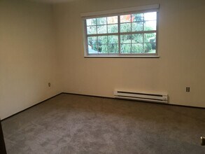 2541-2545-2545 SE 170th Ave in Portland, OR - Building Photo - Building Photo