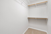 2010 W Pierce Apartments in Chicago, IL - Building Photo - Interior Photo