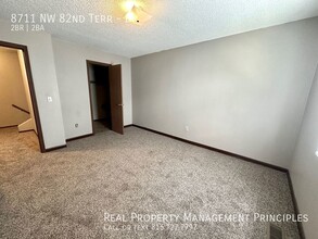 8711 NW 82 Terrace, Unit B in Kansas City, MO - Building Photo - Building Photo