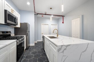 9865 W Roosevelt Rd-Unit -203 in Westchester, IL - Building Photo - Building Photo