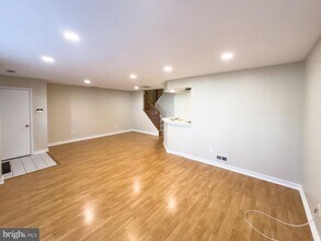 806 Wharton Rd in Mount Laurel, NJ - Building Photo - Building Photo