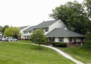 Beacon Place Apartments in Toledo, OH - Foto de edificio - Building Photo