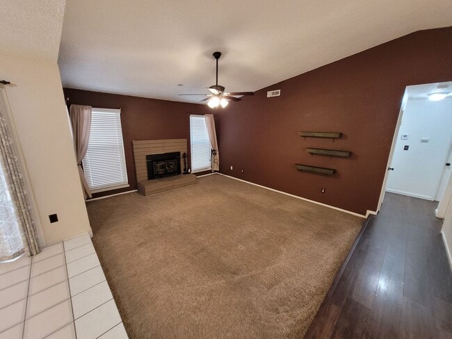 901 Hedstrom Rd in Turlock, CA - Building Photo - Building Photo