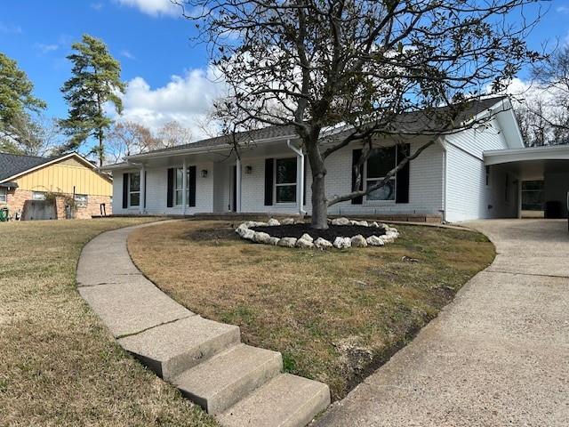 2209 Avenue S in Huntsville, TX - Building Photo