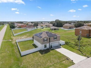 803 James Dr in Poinciana, FL - Building Photo - Building Photo