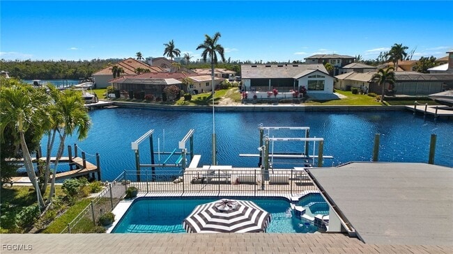 property at 14701 Fair Havens Rd