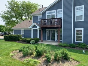 1098 Camden Ct in Glendale Heights, IL - Foto de edificio - Building Photo