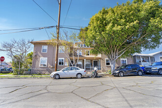 534-548 Sicard St in San Diego, CA - Building Photo - Building Photo