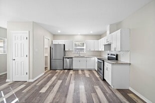 9118 Sandra St in Houston, TX - Building Photo