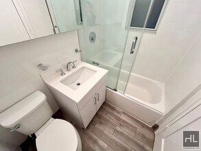 EAST 55 STREET, Unit 8D in New York, NY - Building Photo - Building Photo