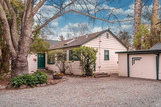 810 Brush Creek Rd in Santa Rosa, CA - Building Photo - Building Photo