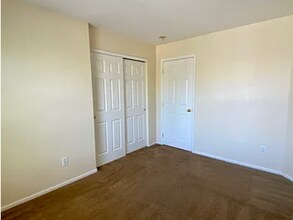 16676 E Phillips Pl in Englewood, CO - Building Photo - Building Photo