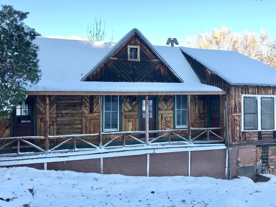 957 Osage Ave in Manitou Springs, CO - Building Photo