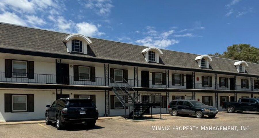 2010 Ave. S, Unit 9 in Lubbock, TX - Building Photo